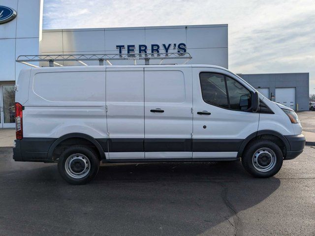 2017 Ford Transit Base