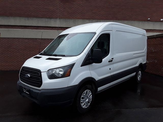 2017 Ford Transit Base