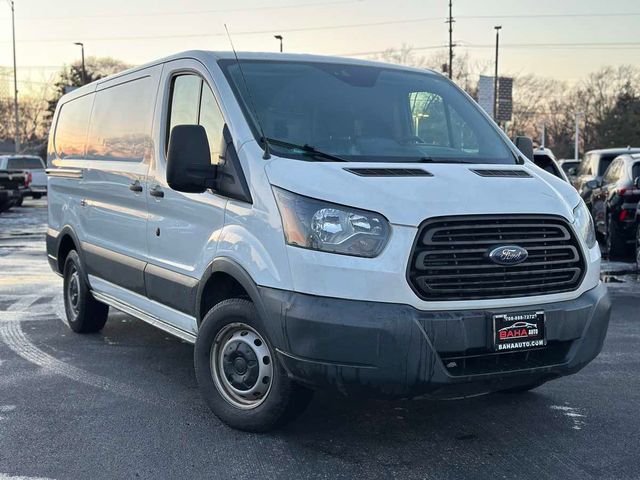 2017 Ford Transit Base