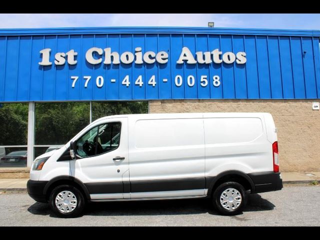 2017 Ford Transit Base