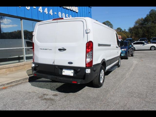 2017 Ford Transit Base