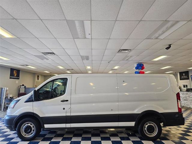 2017 Ford Transit Base