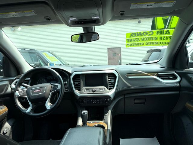 2017 GMC Acadia SLE