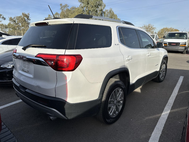 2017 GMC Acadia SLE