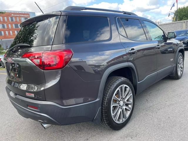 2017 GMC Acadia SLT