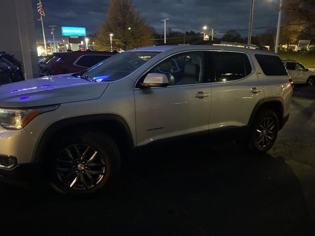 2017 GMC Acadia SLT