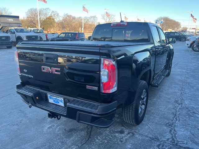 2017 GMC Canyon SLE