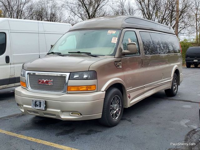 2017 GMC Savana Base