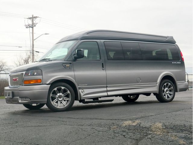 2017 GMC Savana Base