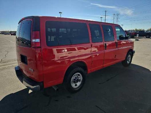 2017 GMC Savana LT