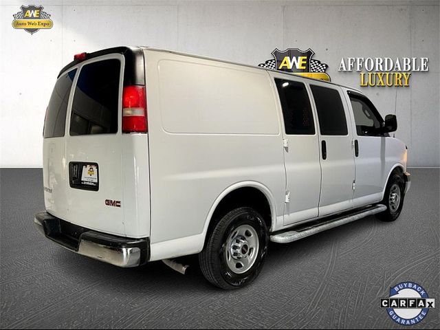 2017 GMC Savana Base