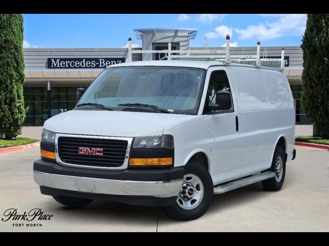 2017 GMC Savana Base