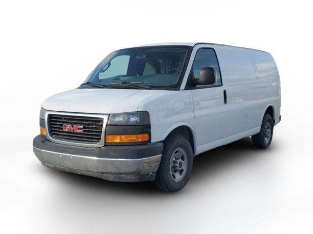 2017 GMC Savana Base