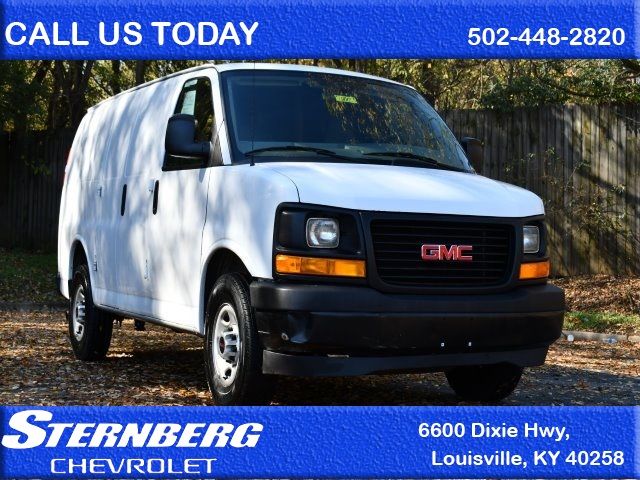 2017 GMC Savana Base