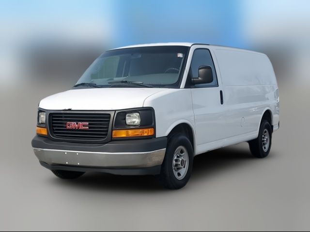 2017 GMC Savana Base