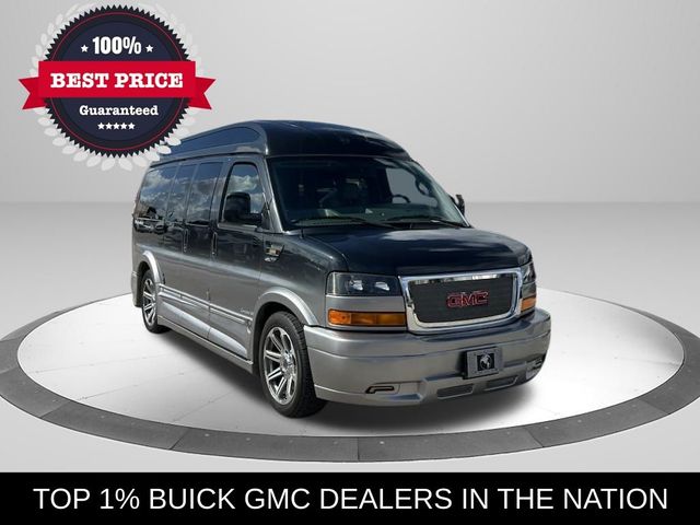 2017 GMC Savana Base