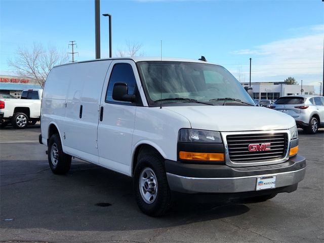 2017 GMC Savana Base