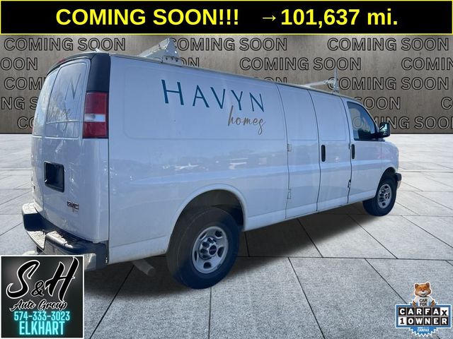 2017 GMC Savana Base