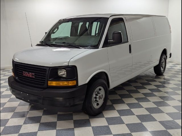 2017 GMC Savana Base