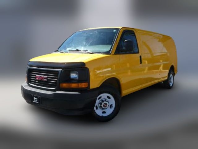 2017 GMC Savana Base