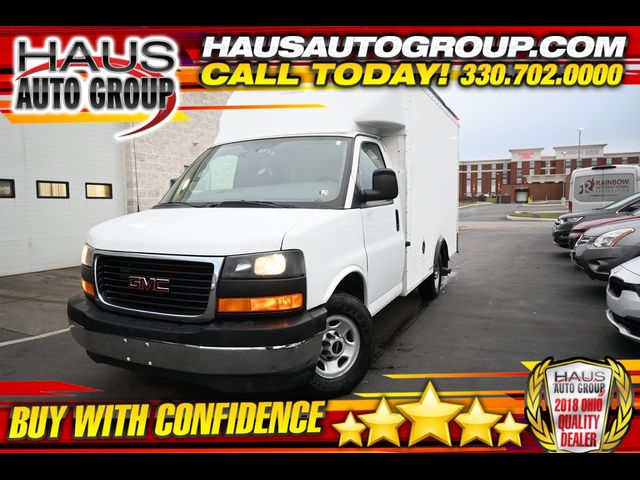 2017 GMC Savana Base