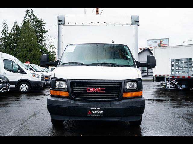 2017 GMC Savana Base