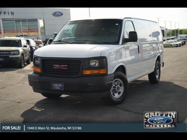 2017 GMC Savana Base