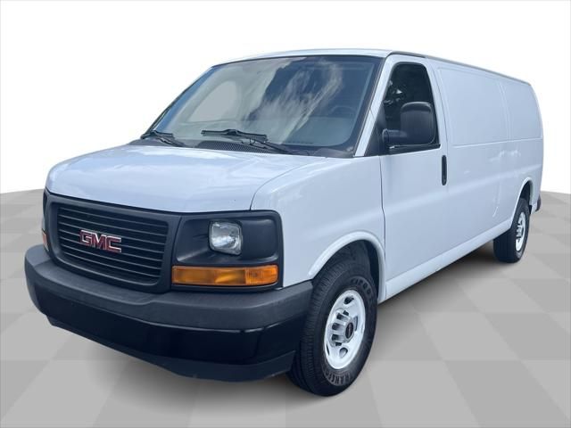 2017 GMC Savana Base