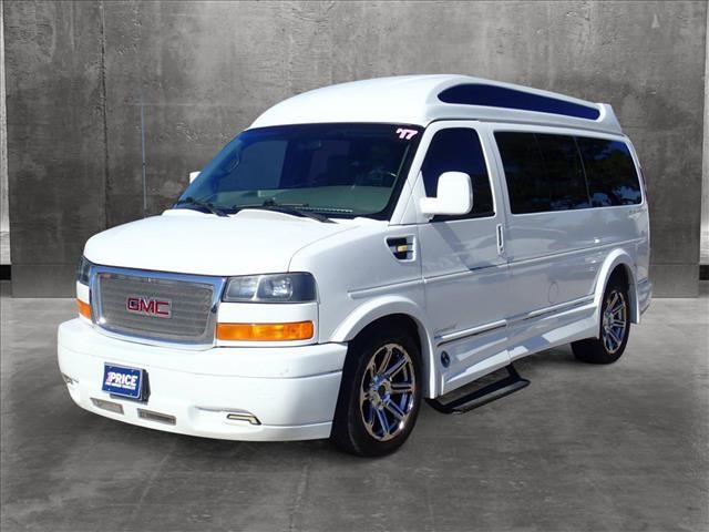 2017 GMC Savana Base