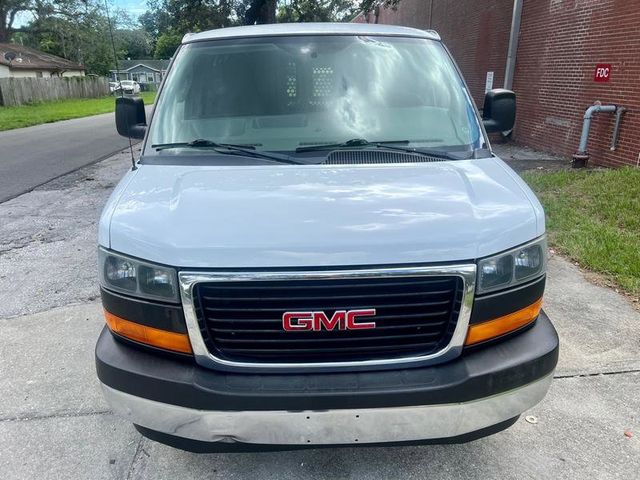 2017 GMC Savana Base