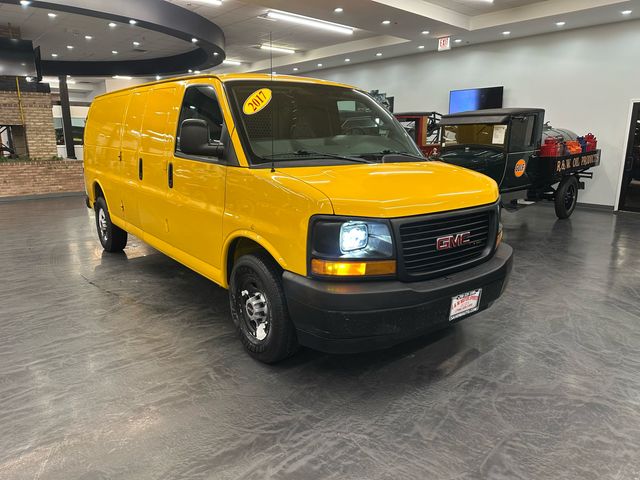 2017 GMC Savana Base
