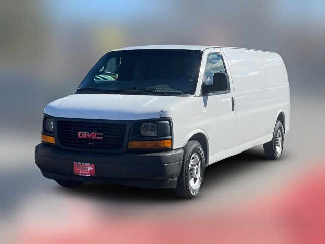 2017 GMC Savana Base