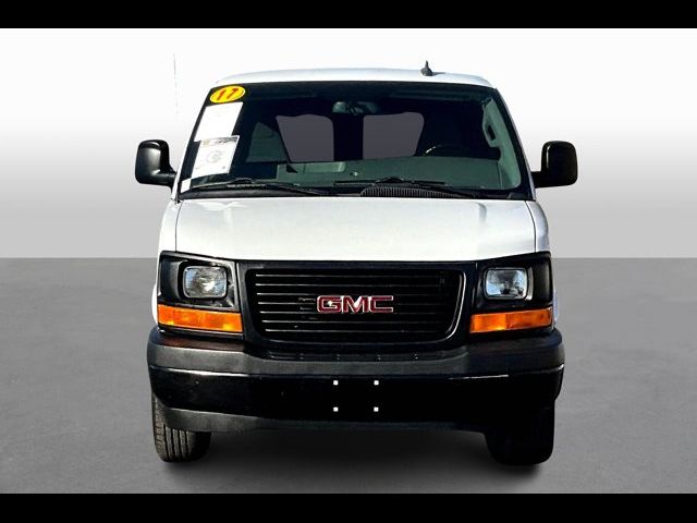 2017 GMC Savana Base