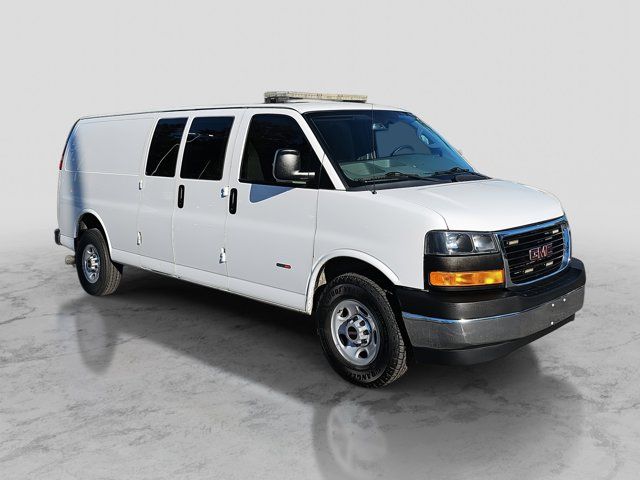 2017 GMC Savana Base