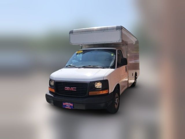 2017 GMC Savana Base