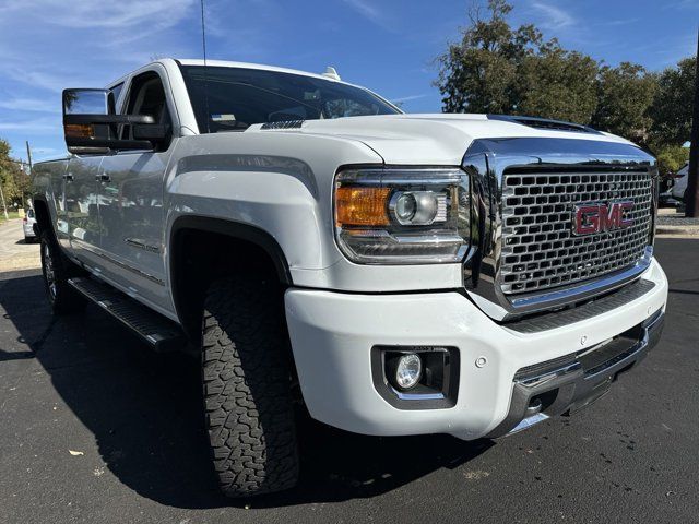 2017 GMC Sierra 2500HD Denali