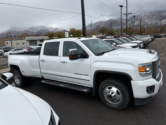 2017 GMC Sierra 3500HD Denali