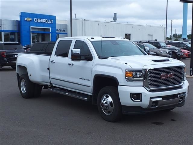 2017 GMC Sierra 3500HD Denali