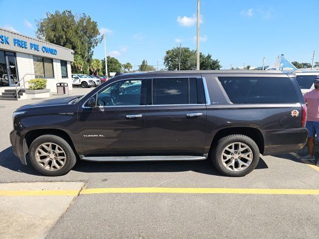 2017 GMC Yukon XL SLT