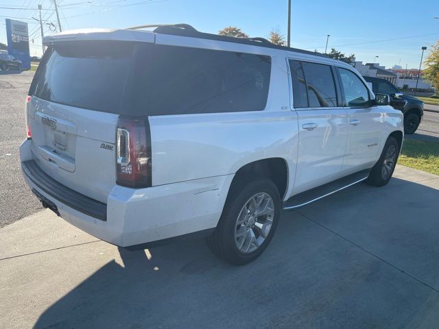 2017 GMC Yukon XL SLT