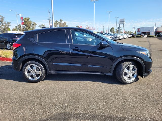 2017 Honda HR-V LX