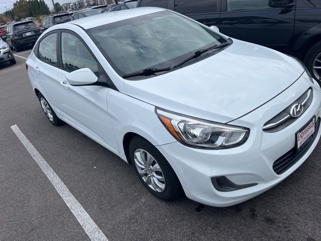 2017 Hyundai Accent SE