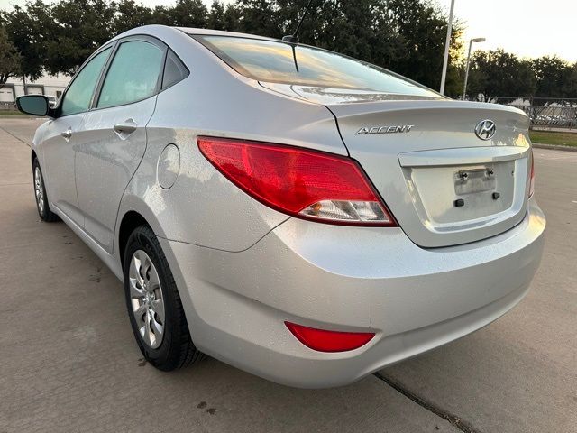 2017 Hyundai Accent SE