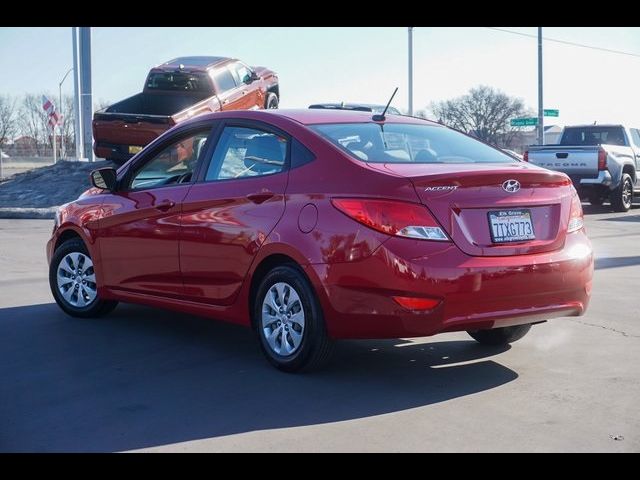 2017 Hyundai Accent SE