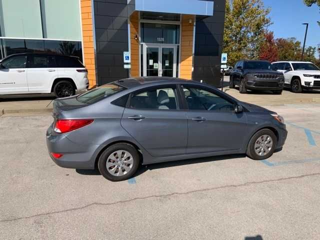 2017 Hyundai Accent SE