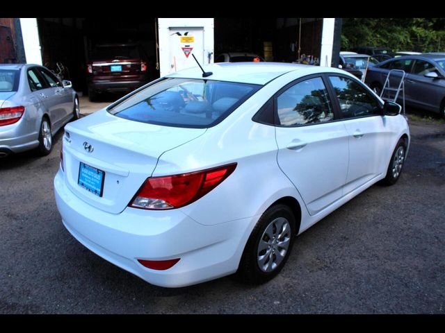 2017 Hyundai Accent SE