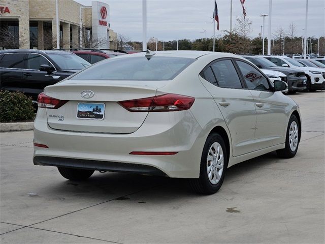 2017 Hyundai Elantra SE