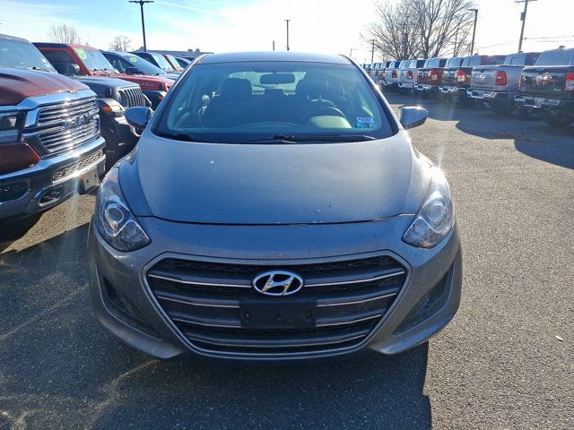 2017 Hyundai Elantra GT Base