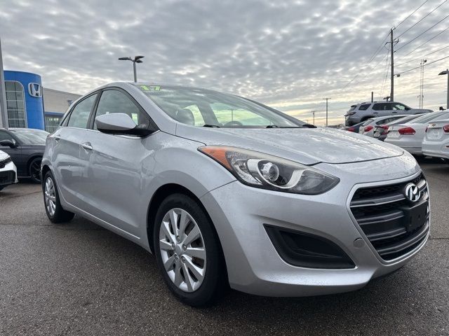 2017 Hyundai Elantra GT Base