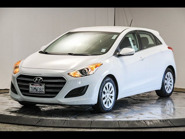 2017 Hyundai Elantra GT Base